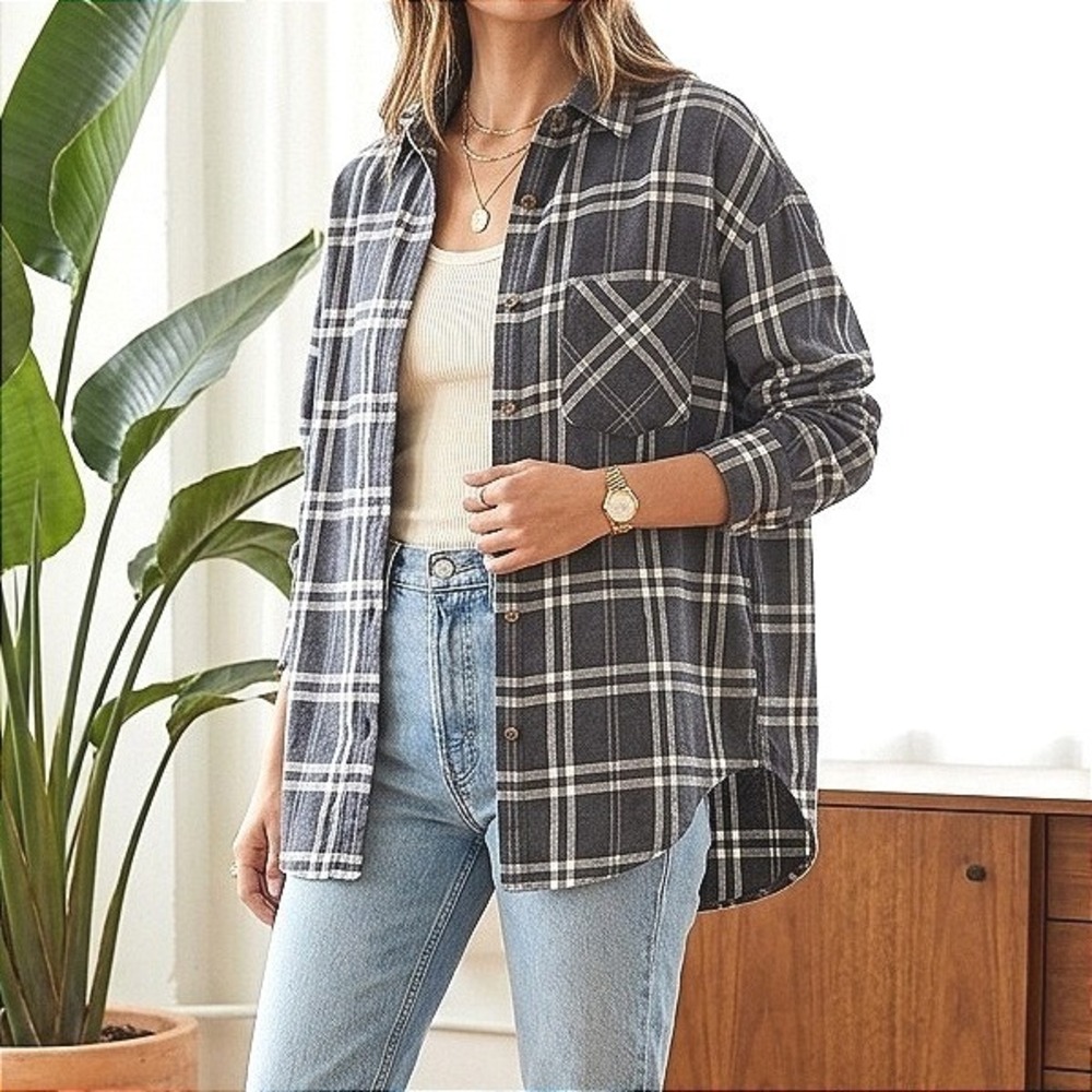 Brandy Melville Navy Blue Plaid Flannel Button Down Oversized Grunge Indie Soft